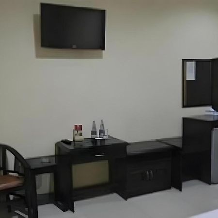 Hotel Khalista Purwakarta Exterior foto