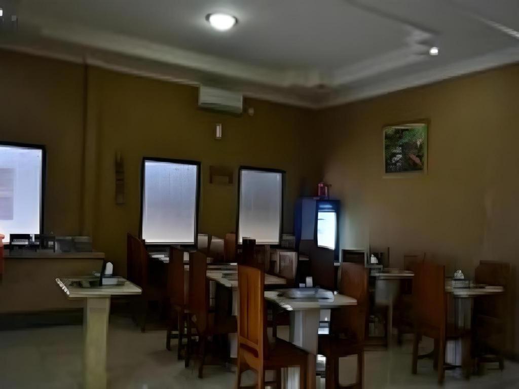 Hotel Khalista Purwakarta Exterior foto