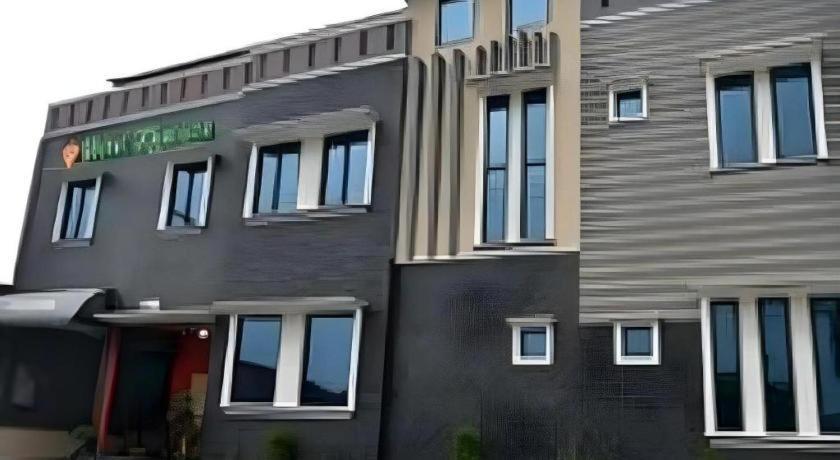 Hotel Khalista Purwakarta Exterior foto