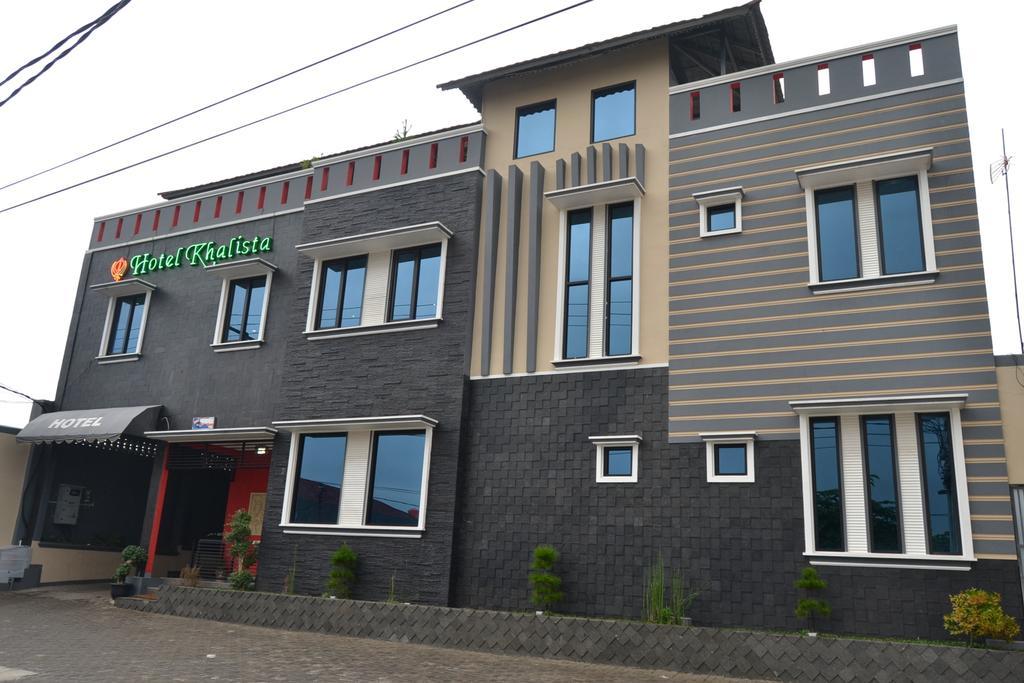 Hotel Khalista Purwakarta Exterior foto