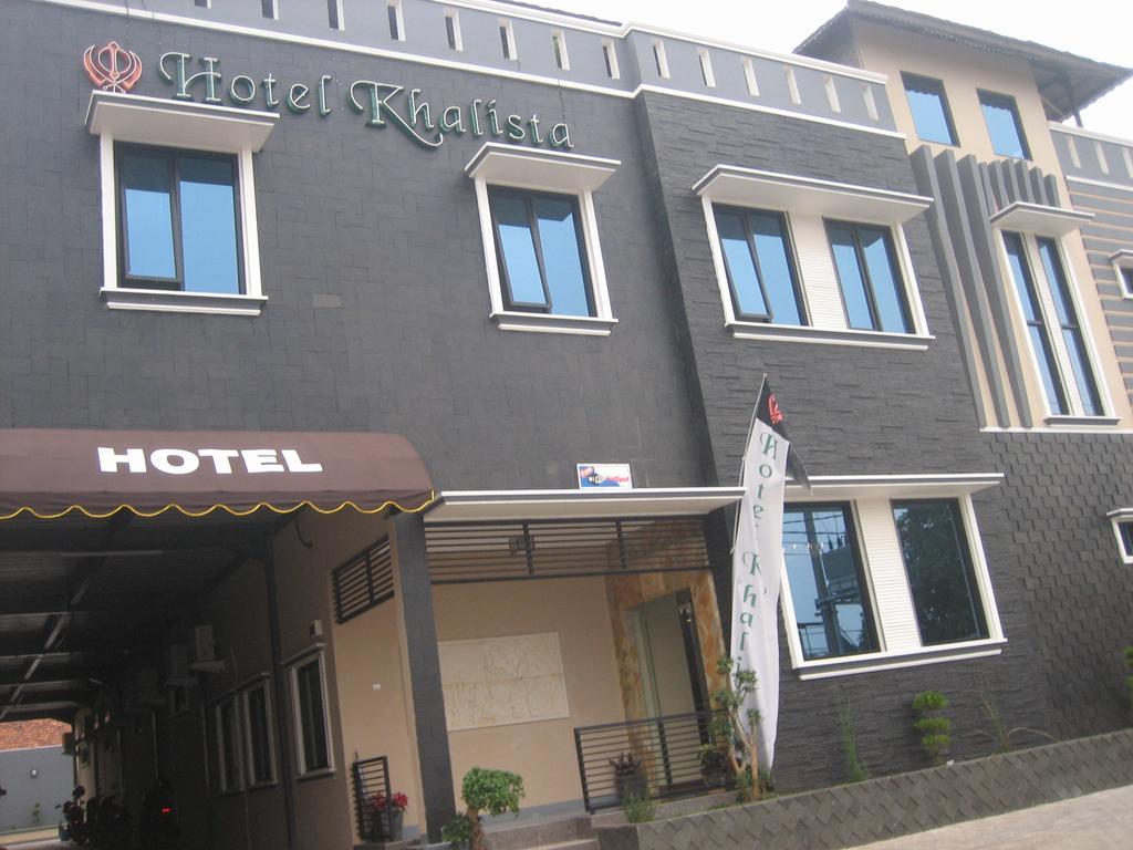 Hotel Khalista Purwakarta Exterior foto